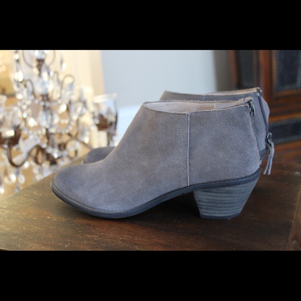 Boutique Grey suede ankle bootie. Size 8. Worn 2x.